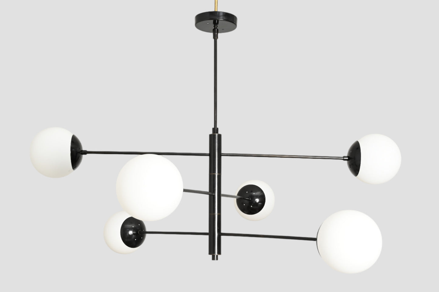 Stilnovo-Style Sputnik Chandelier, 6 Globes, Brass finish, sleek