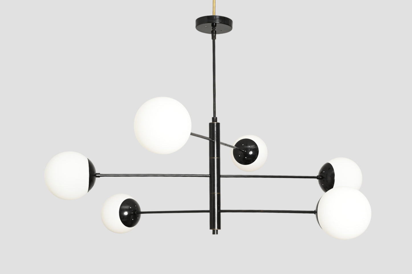Stilnovo-Style Sputnik Chandelier, 6 Globes, Brass finish, sleek