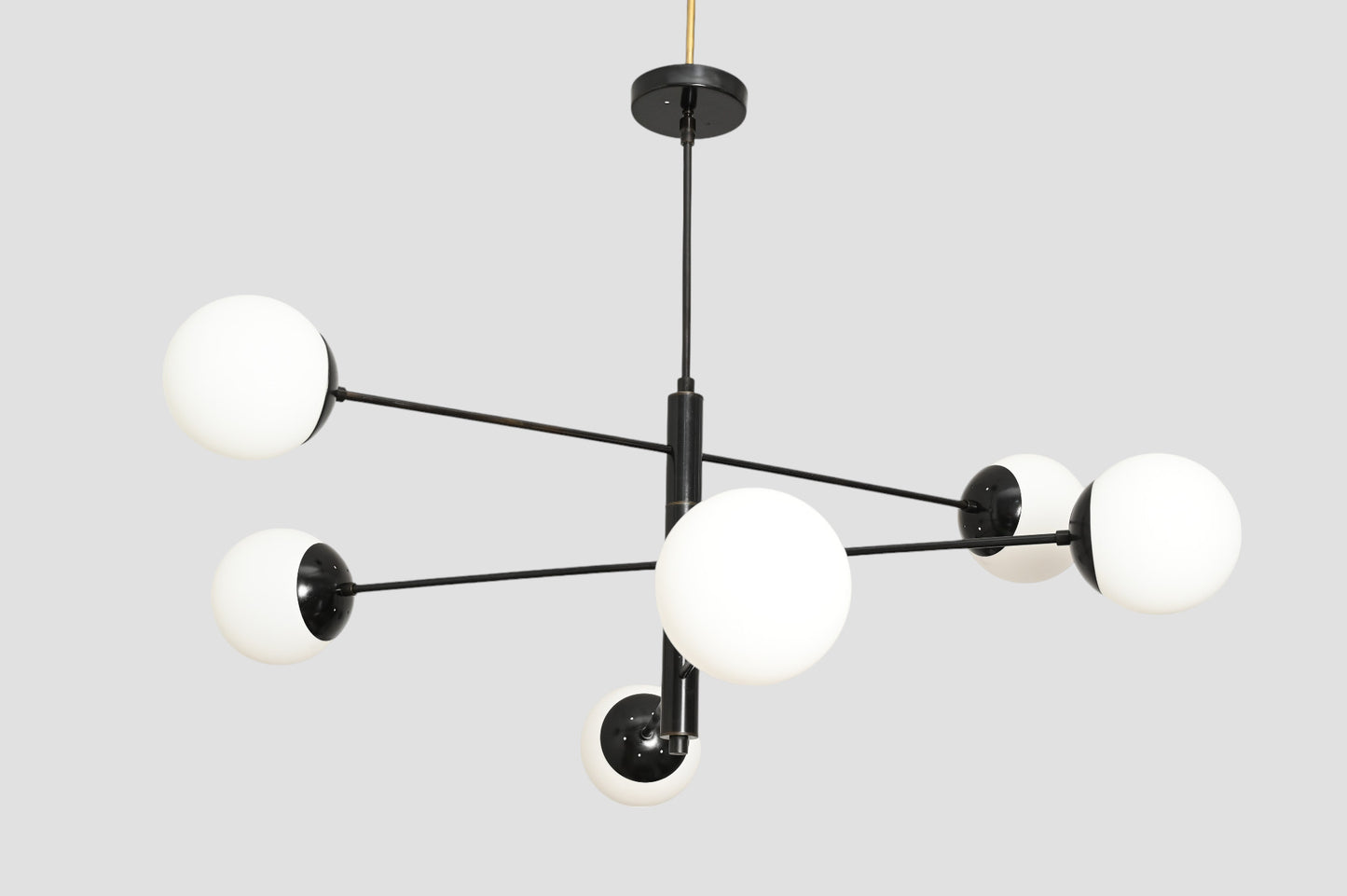 Stilnovo-Style Sputnik Chandelier, 6 Globes, Brass finish, sleek