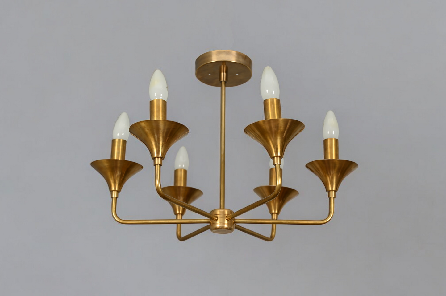 6-Light Chandelier – Elegant and sophisticated with a luminous display