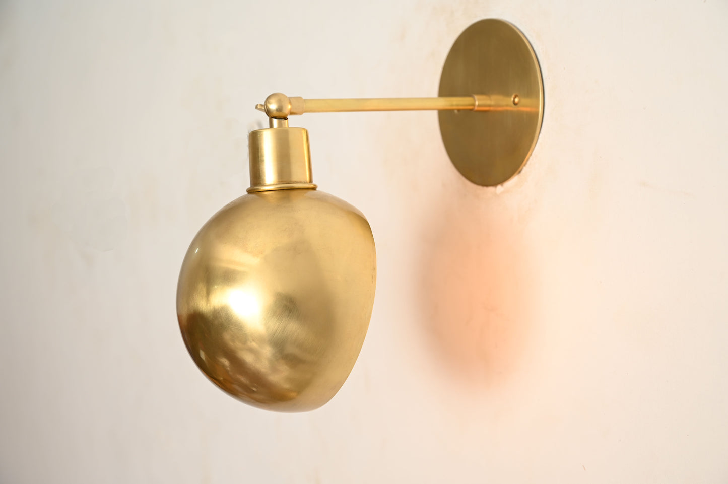 Handmade brass circular lamp - Vintage lamps with aesthetic style