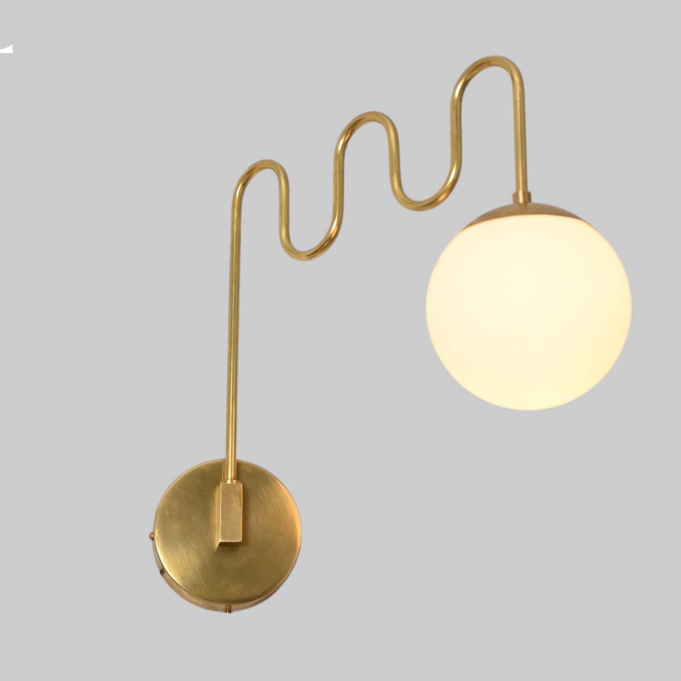 The Big Zigzag Wall Lamp – Bold, Geometric Design for Modern Lighting