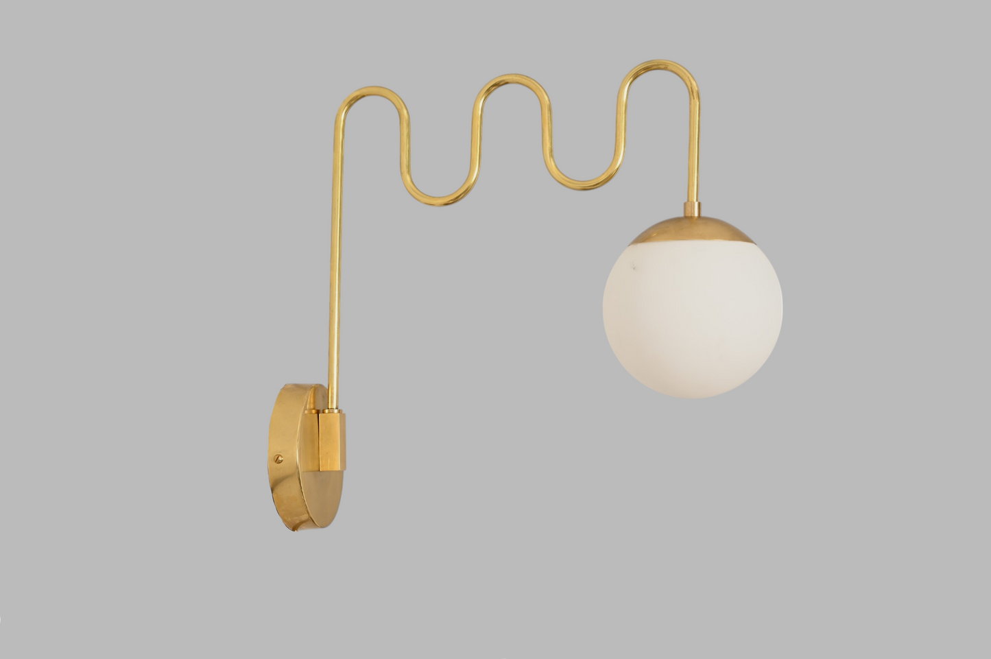 The Big Zigzag Wall Lamp – Bold, Geometric Design for Modern Lighting