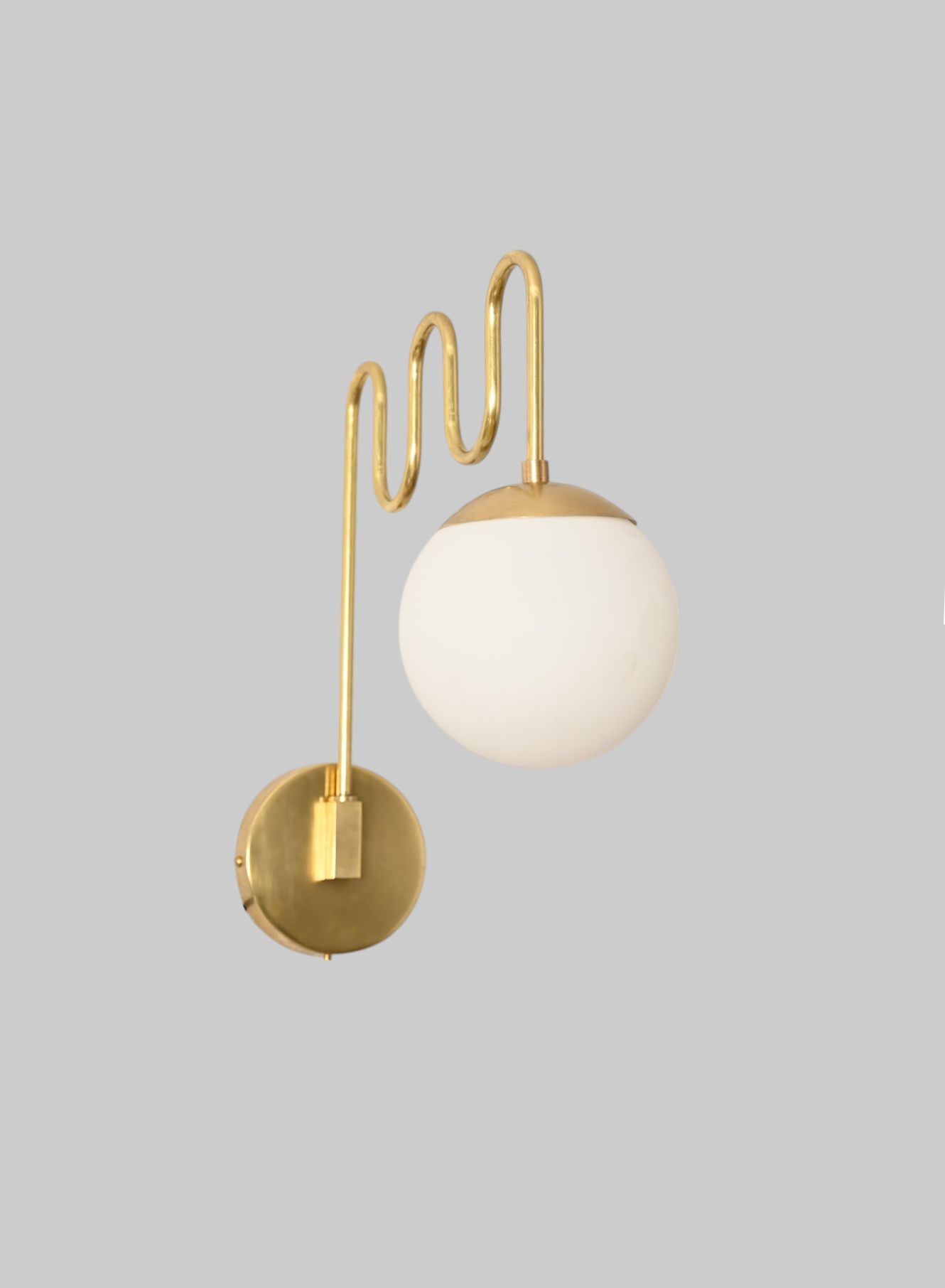 The Big Zigzag Wall Lamp – Bold, Geometric Design for Modern Lighting