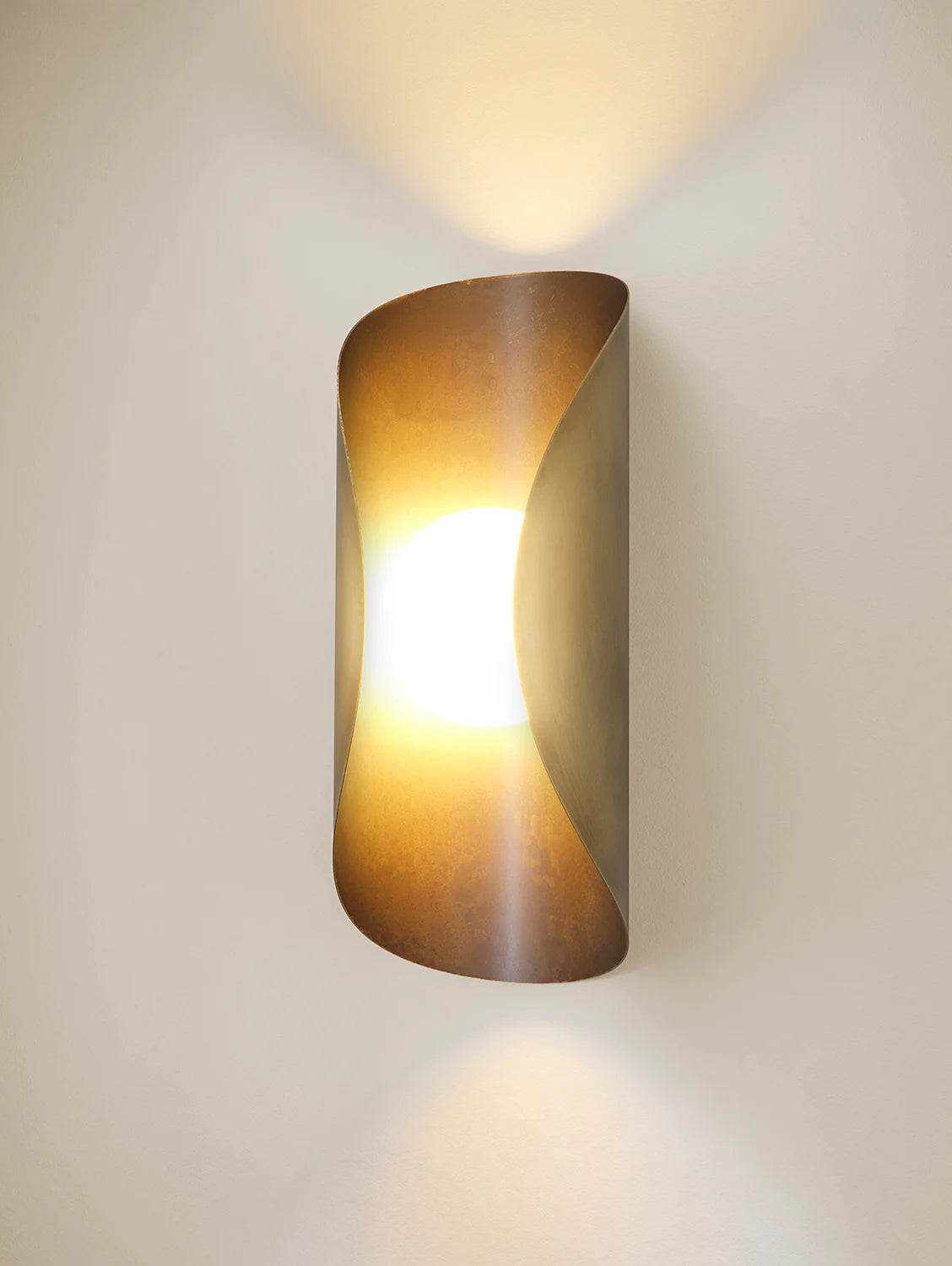 Curved Bronze Wall Sconce – Aesthetic Ambient Glow Accent Light