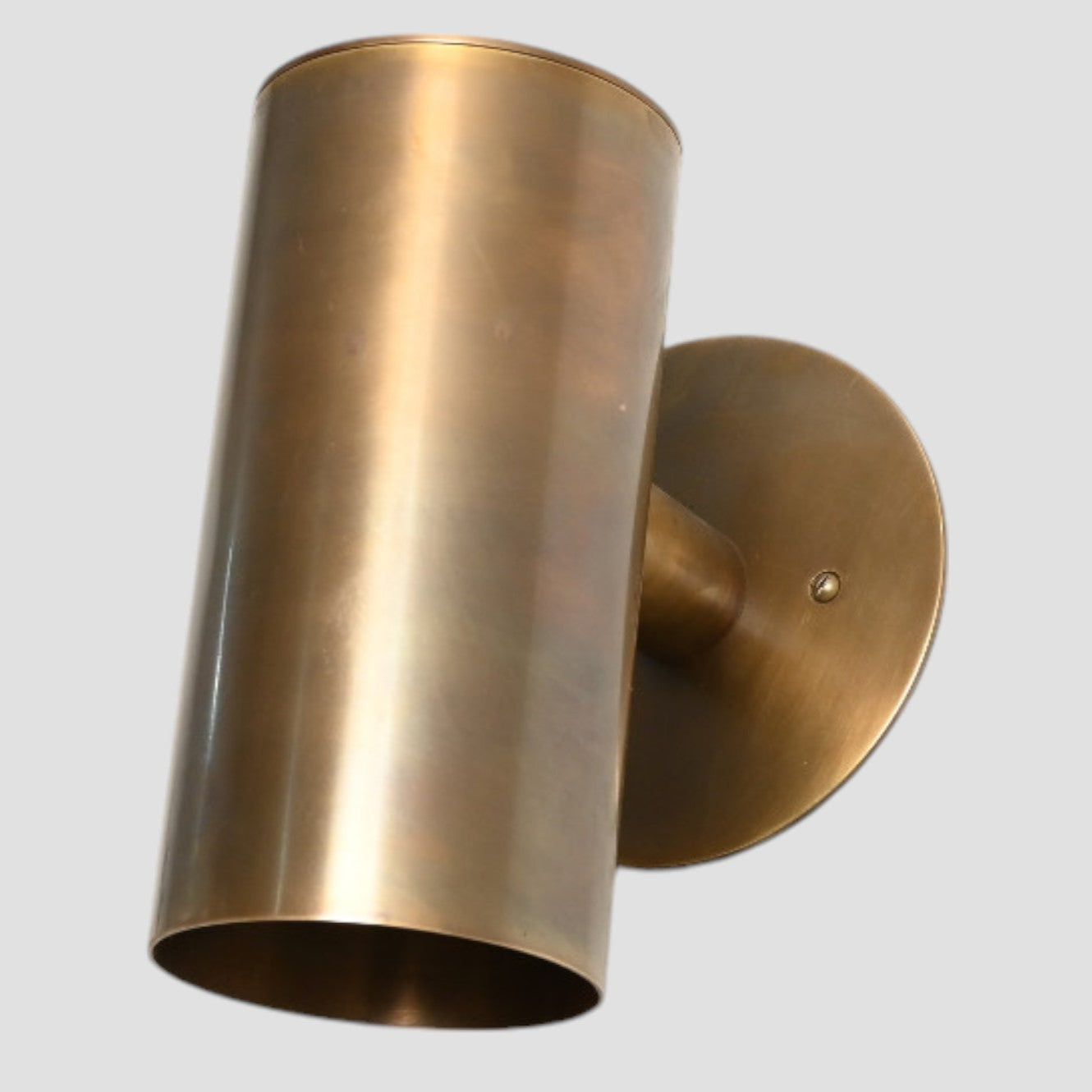 Sleek Mid-Century Brass Wall Sconce – Cylinder Design for Any Room