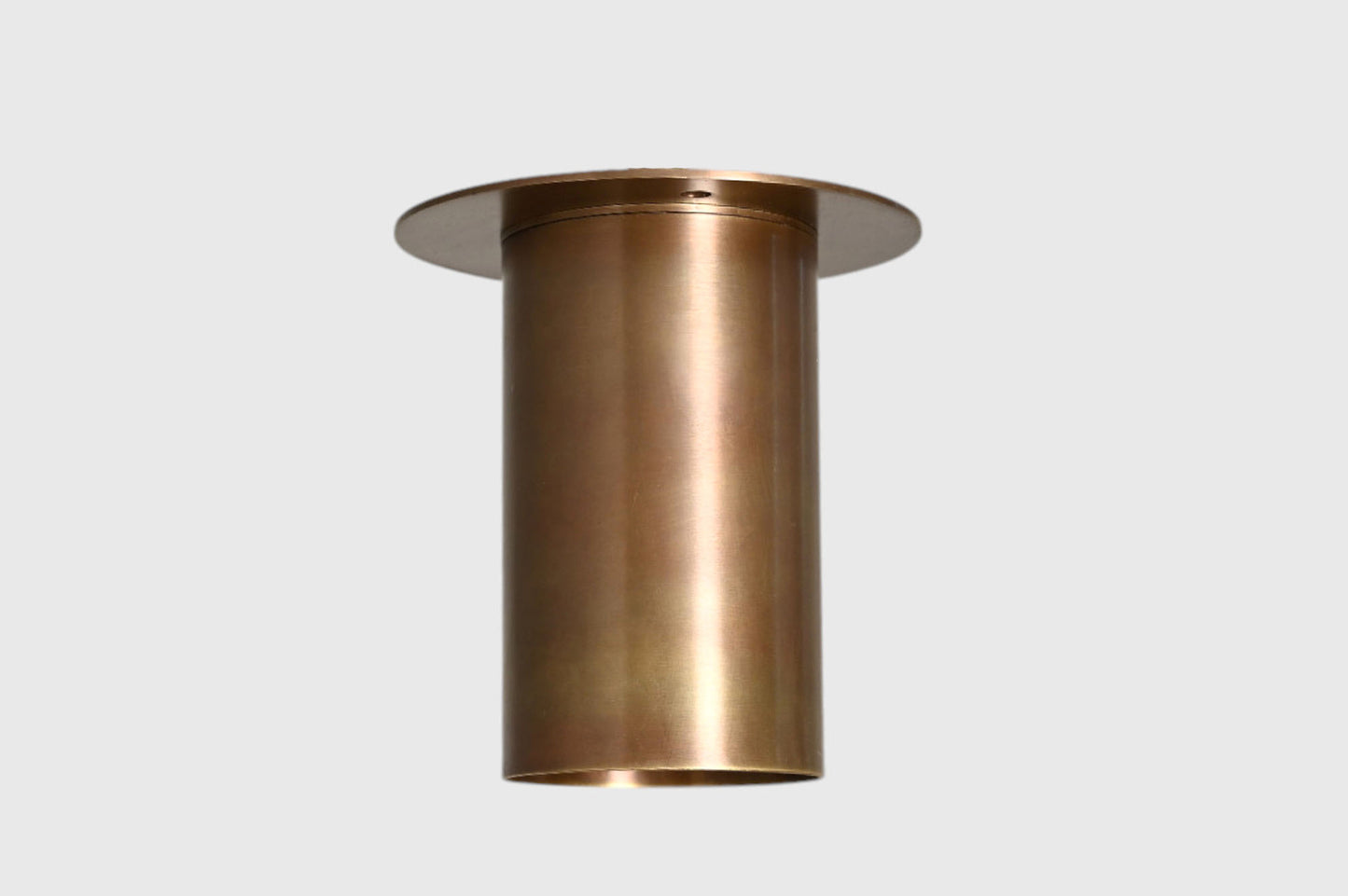 Modern Antique Brass Spotlight: Sleek ceiling light, stylish and functional illumination