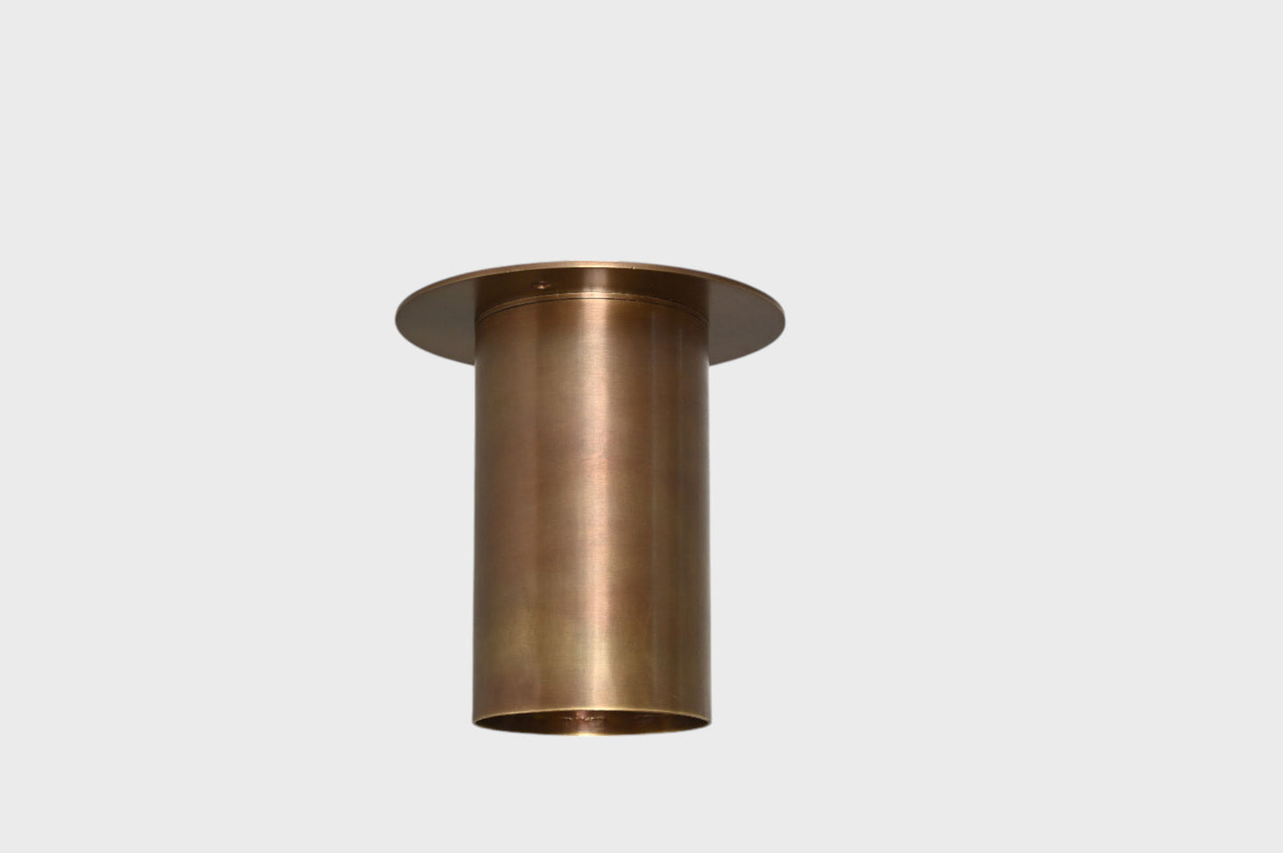 Modern Antique Brass Spotlight: Sleek ceiling light, stylish and functional illumination