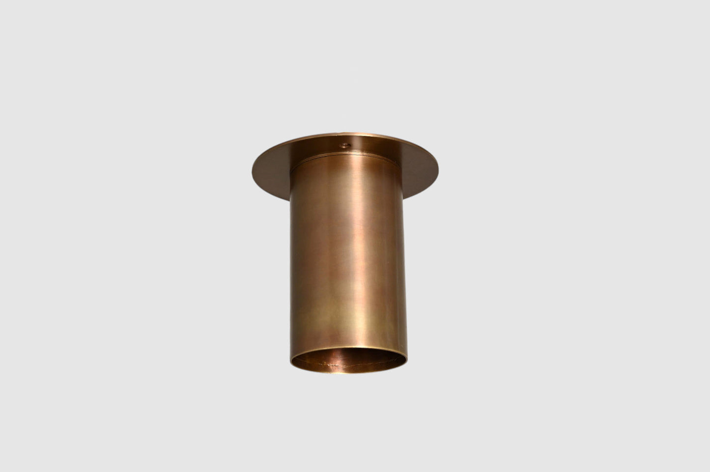Modern Antique Brass Spotlight: Sleek ceiling light, stylish and functional illumination